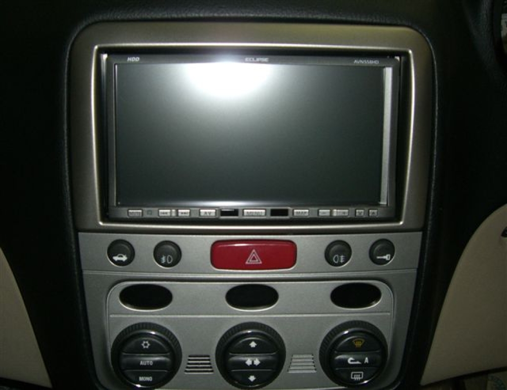Alfa Romeo 147/GT 2DINキット（ガンメタ） 