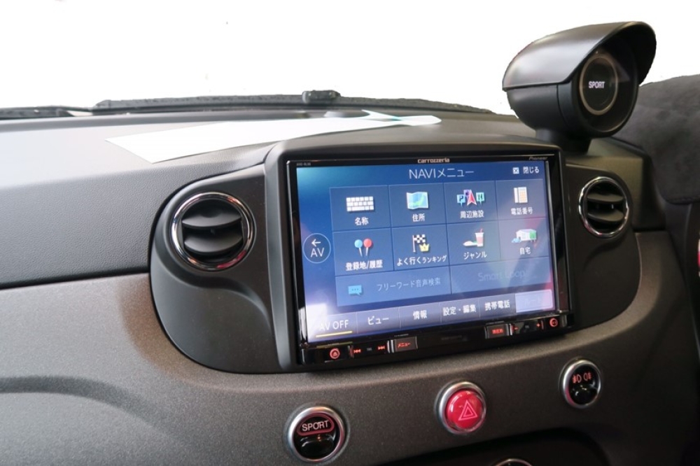 FIAT500 8インチナビ取付キット 黒